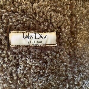 BABY DIOR PARIS BOUTIQUE LUXURY MOCHA SHEARLING MOUTON LINED 8/10 (EXCELLENT)